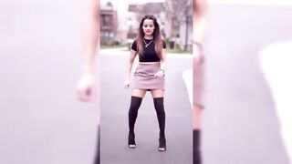 Indian Girl Karnika Singh Dance