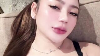 enak banget rebahan itu