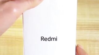 Smartphone unboxing