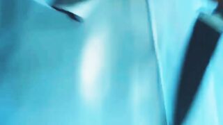 এই মেয়েটিকে সবাই নিজের টেবিলে চায়