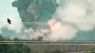 250 ТОНА БОЕПРИПАСИ ВЪВ ВЪЗДУХА