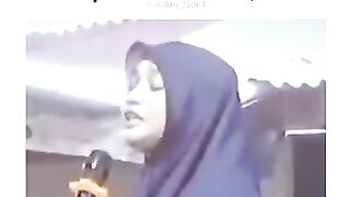 جب میری دوست گانا گا رہی ہو اوراسے یاد آجائے کہ اسکا تو وضو ہے