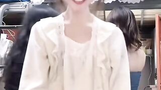 livecuteprettyasiangirl17