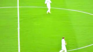 Sliding Pass by the Goat | JAVAPLAY88