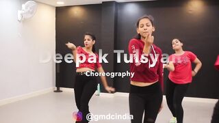 Beautiful Girl dancing on - O Saki Saki - Full video