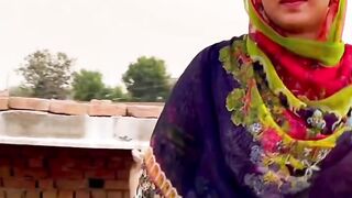 Main Kasi Lag Rahi Hon Suchi Suchi Batna yar