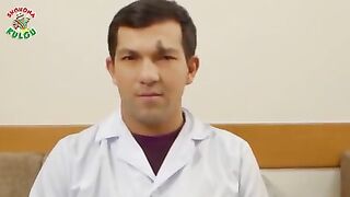 Он лижет того, кто не голоден?
