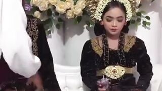 Miris Bocah Baru lulus SD nikah yah gini , minim ADAB ????????