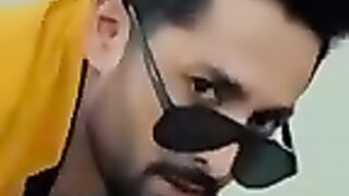 Danish Taimoor & Hiba Bukhari eyes flicking