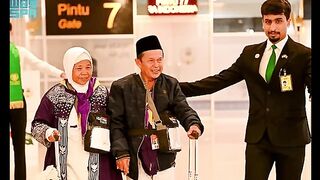 40 years arrive for Hajj Elderly Indonesian couple who cleaned for