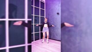 Indian Girl Somya Dance 2