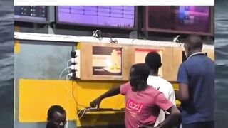 bukannya satset malah slowmo :(