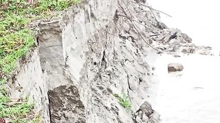 নদী ভাঙ্গন শুরু হয়েছে ????????