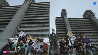 SEVENTEEN (세븐틴) Left  Right Official MV