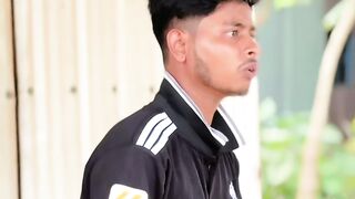 ভালো একটা ভিডিও হাসি আটকাতে পারবেন না