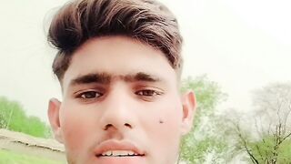 Gore Gore mukhde pe Kala Kala chashma