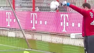 Skill begini nggak instan bro, practice makes perfect! ????⚽️????