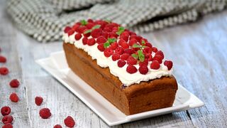 Кекс с малиной