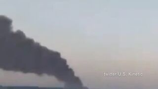 самый большой корабль ВМС Ирана «Харг» загорелся и затонул