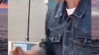 Cinta sejati itu... gak kenal alasan, bahkan sakit pun tetap jalan tugas negara ????