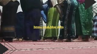 ???? Niatnya mau sujud, tapi malah akrobatik dulu! ????‍♂️