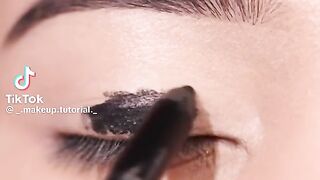 Beautiful and easy eye makeup tutorial