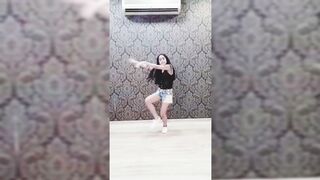 Indian Girl Teena Mankani Dance 8