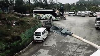 New shakeel movers  bus