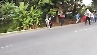 SCHOOL CHILDREN'S RIOT WITH SHARP WEAPONS