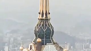 The contents of the crescent tower that is in Mecca