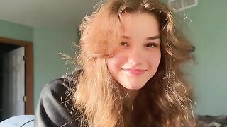 Beautiful Model Posses on Bed #Viralvideo