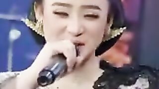 Niken Salindry - GERIGIS - Kembar
