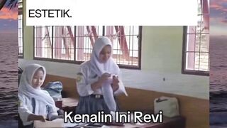 Keren banget! Bukunya jadi negeri dongeng ???????? Setiap halamannya kaya pintu masuk ke dunia lain ✨????