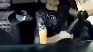 Пусть Музыка Играет