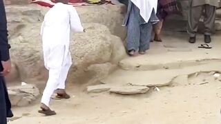 1 umrah ka 2sry umrah k darmiyan me sab gunahon ki maafi