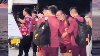Timnas China sebelum tanding ???? Indonesia