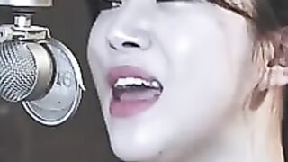 What's Up- 4 Non Blondes cover bubble dia 2