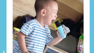Adek mengabarkan kepada seluruh dunia bahwa dia tersakiti