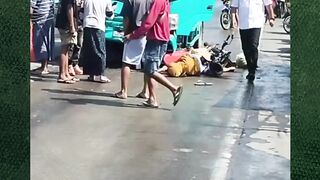 Truk Tabrak Pengendara Sepeda Motor Hingga Meninggal Dunia di Candipuro, Korban Terhimpit 2