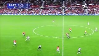 Il giorno in cui Alessandro Del Piero ha incantanto lOld Trafford di Manchester