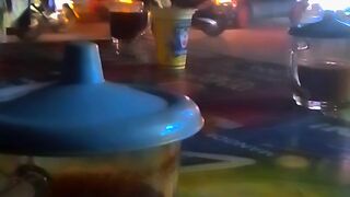 Ngopi di pinggir jalan