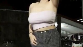 hampir melorot