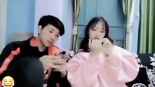 Angry Girlfriend Hit Bf