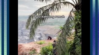jangan rampas rumah orang hutan :(