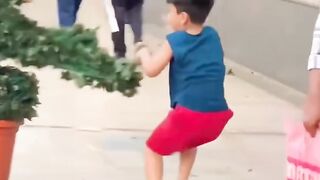 (Please don't judge me)#fyp #fun#funny ##reels#reelsviralシ #reelsfyp #prank