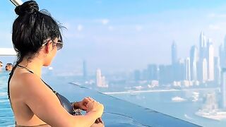 Dubaii Girls.