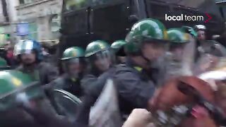 Manifestazione pro Palestina a Roma, la guerriglia del 5 ottobre 2024 il film degli scontri