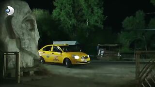 Savaş la Nazlı Arasındaki Buzlar Eridi - Güneşin Kızları | Sunehri Titliyan |