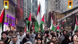 شعار المظاهرات في تورنتو، كندا: "نحن جميعا أبناء غزة"