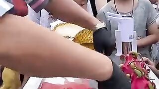 ASMR- street -ice - cream